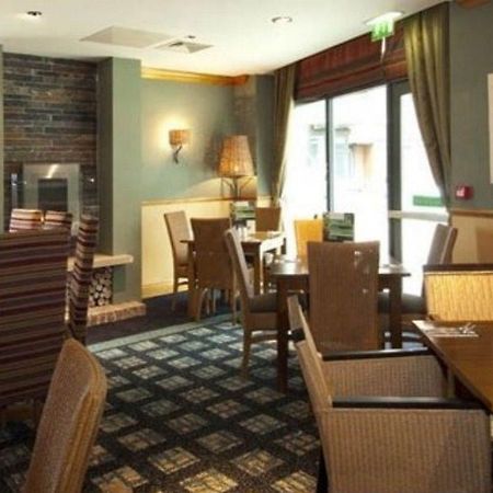 Premier Inn London Enfield Buitenkant foto