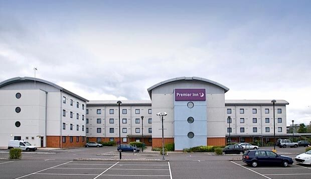 Premier Inn London Enfield Buitenkant foto